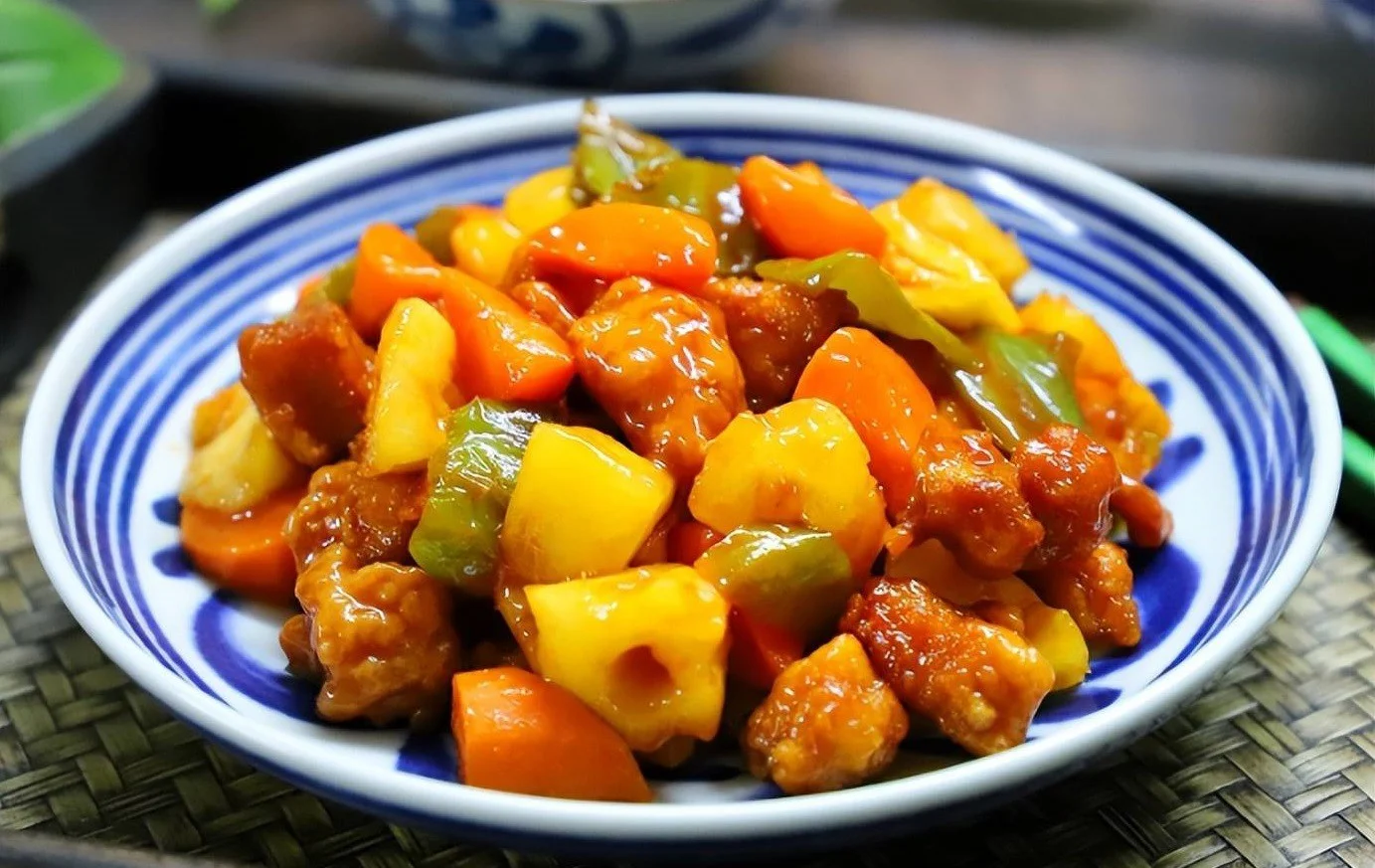 Cách chọn và sơ chế gà trước khi chế biến